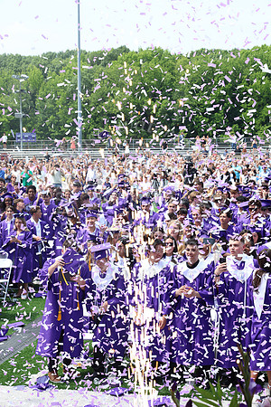 TOT_grad_candids_64
