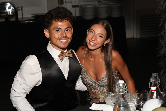 FTH_sr_prom_candids010