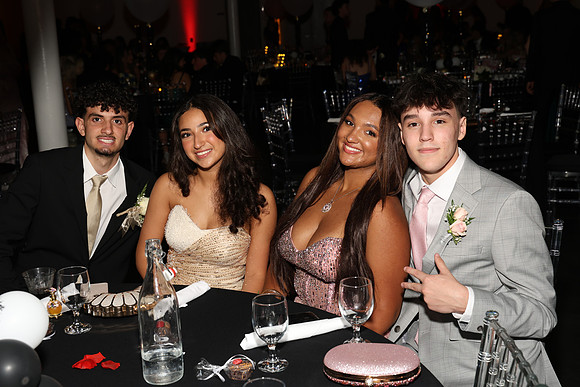FTH_sr_prom_candids026