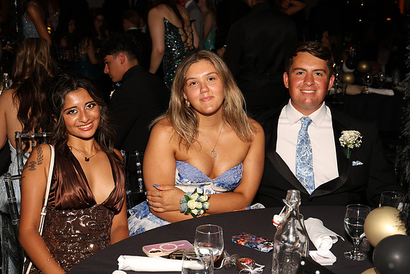 FTH_sr_prom_candids004