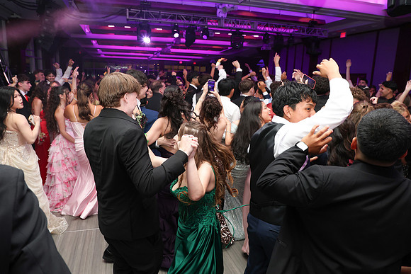 TOT_sr prom_61