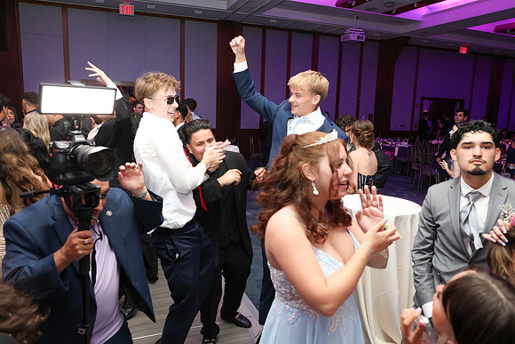 TOT_sr prom_63