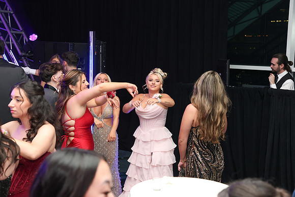 TOT_sr prom_68