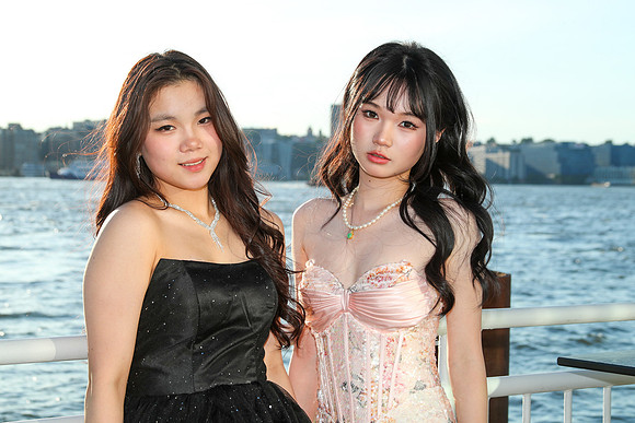 TOT_sr prom_37