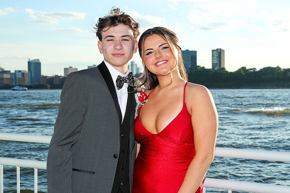 TOT_sr prom_59