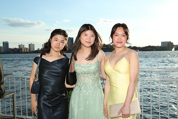 TOT_sr prom_81