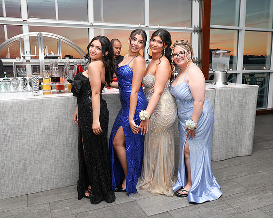 TOT_sr prom_53