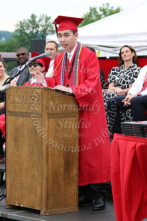 HCH_grad_candids_897