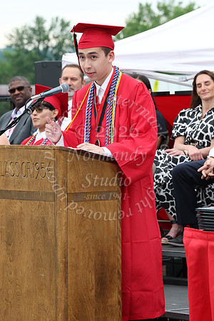 HCH_grad_candids_899