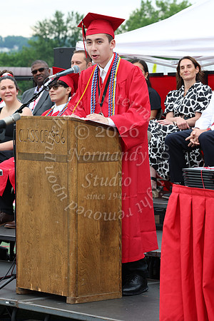HCH_grad_candids_902