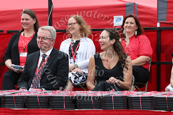 HCH_grad_candids_931
