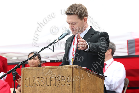 HCH_grad_candids_962