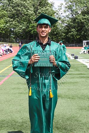 RDG_holding_diplomas_002