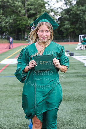 RDG_holding_diplomas_011