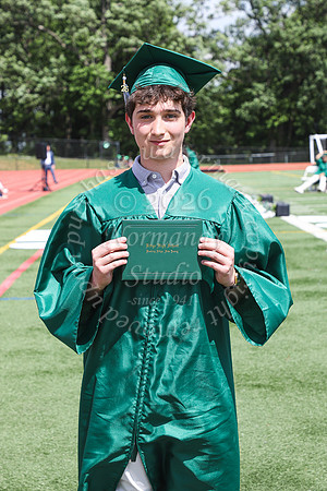 RDG_holding_diplomas_024