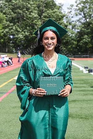 RDG_holding_diplomas_033