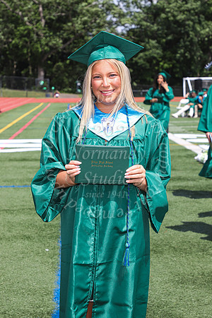 RDG_holding_diplomas_032