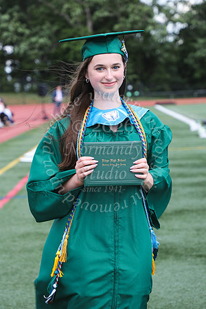 RDG_holding_diplomas_038
