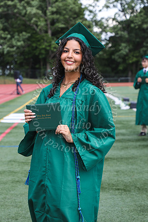 RDG_holding_diplomas_040
