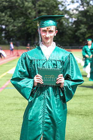 RDG_holding_diplomas_042