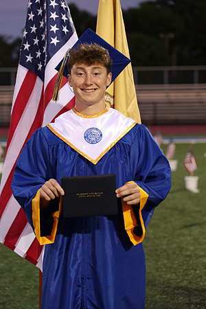 CHS_Diplomas_Stage_Right_051