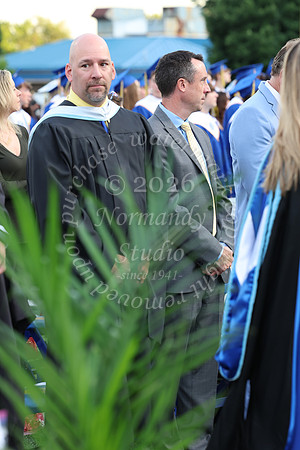 CHS_GRAD_CANDIDS_186