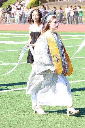 MAT_grad_candids_034