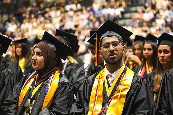 MRH_grad_64