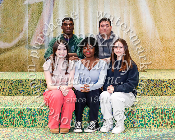 WHS_cast+crew_32
