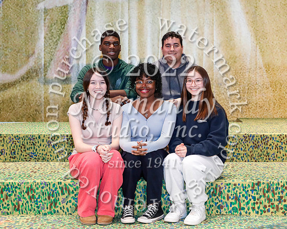 WHS_cast+crew_33