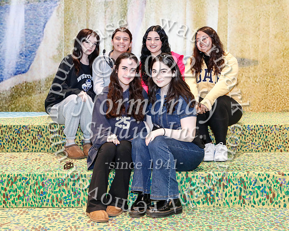 WHS_cast+crew_35
