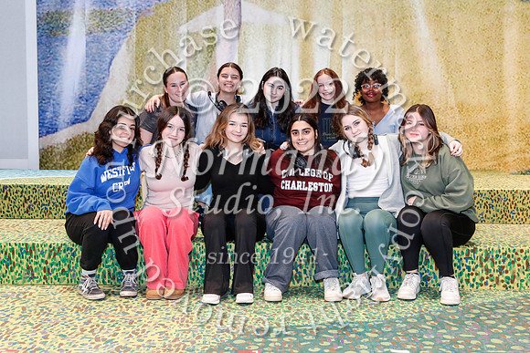 WHS_cast+crew_39