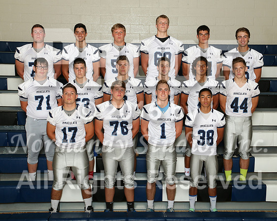 IMC football seniors