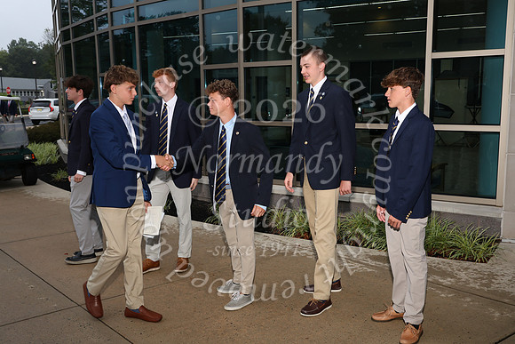CBA_fr_arriving_010