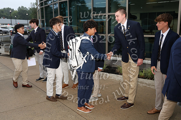 CBA_fr_arriving_026