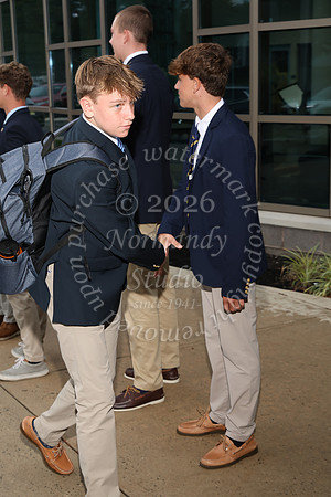 CBA_fr_arriving_075