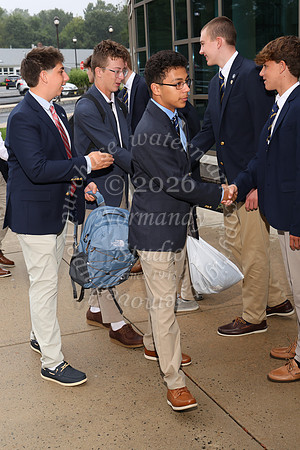 CBA_fr_arriving_093