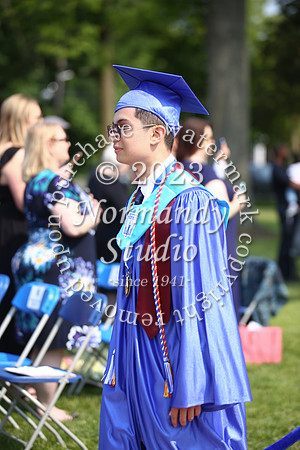 uch_grad_candids_087
