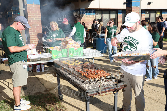 CNH_tailgate_021
