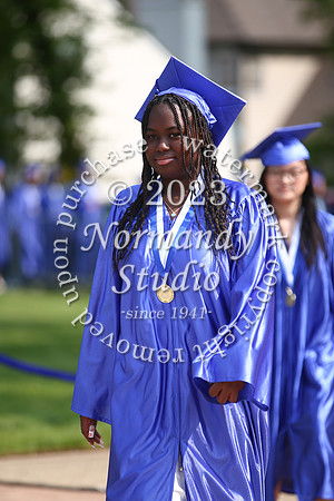 uch_grad_candids_065