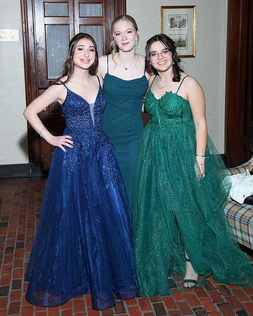 FTH_jr_prom_arriving_024