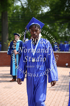 uch_grad_candids_084