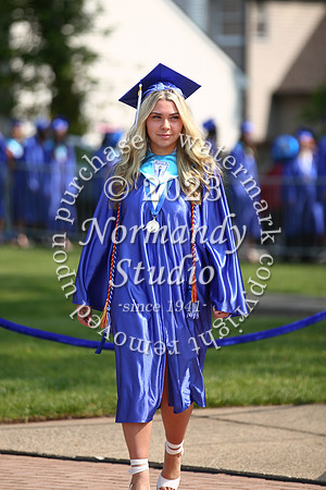 uch_grad_candids_056