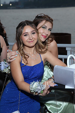 TOT_prom_287