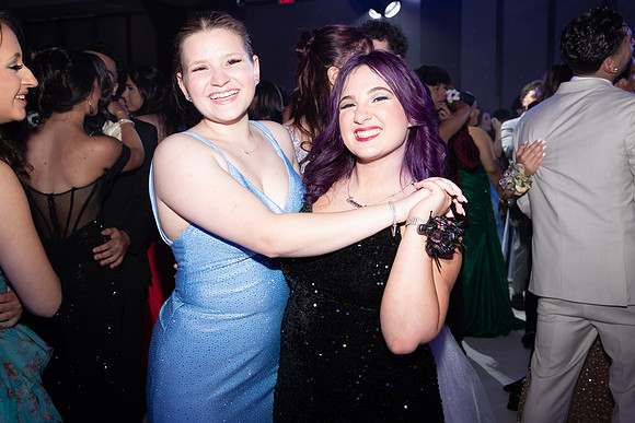 TOT_prom-dance_01