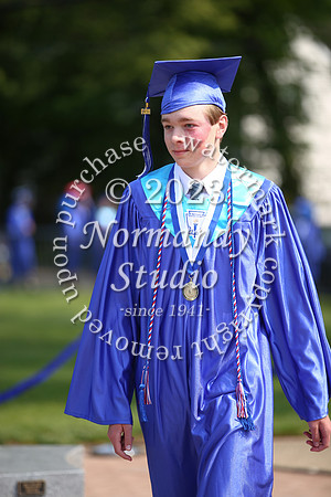 uch_grad_candids_048