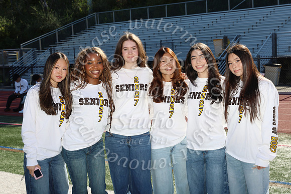 WTG_sr_grp_friends_32