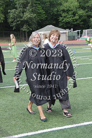 RAM_grad_entrance_018