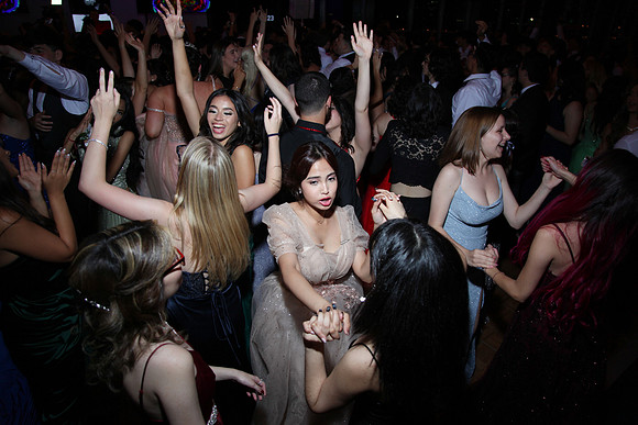 TOT_688_prom