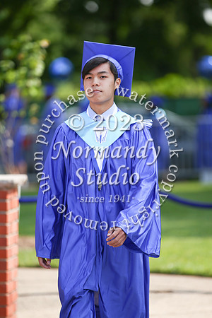 uch_grad_candids_031